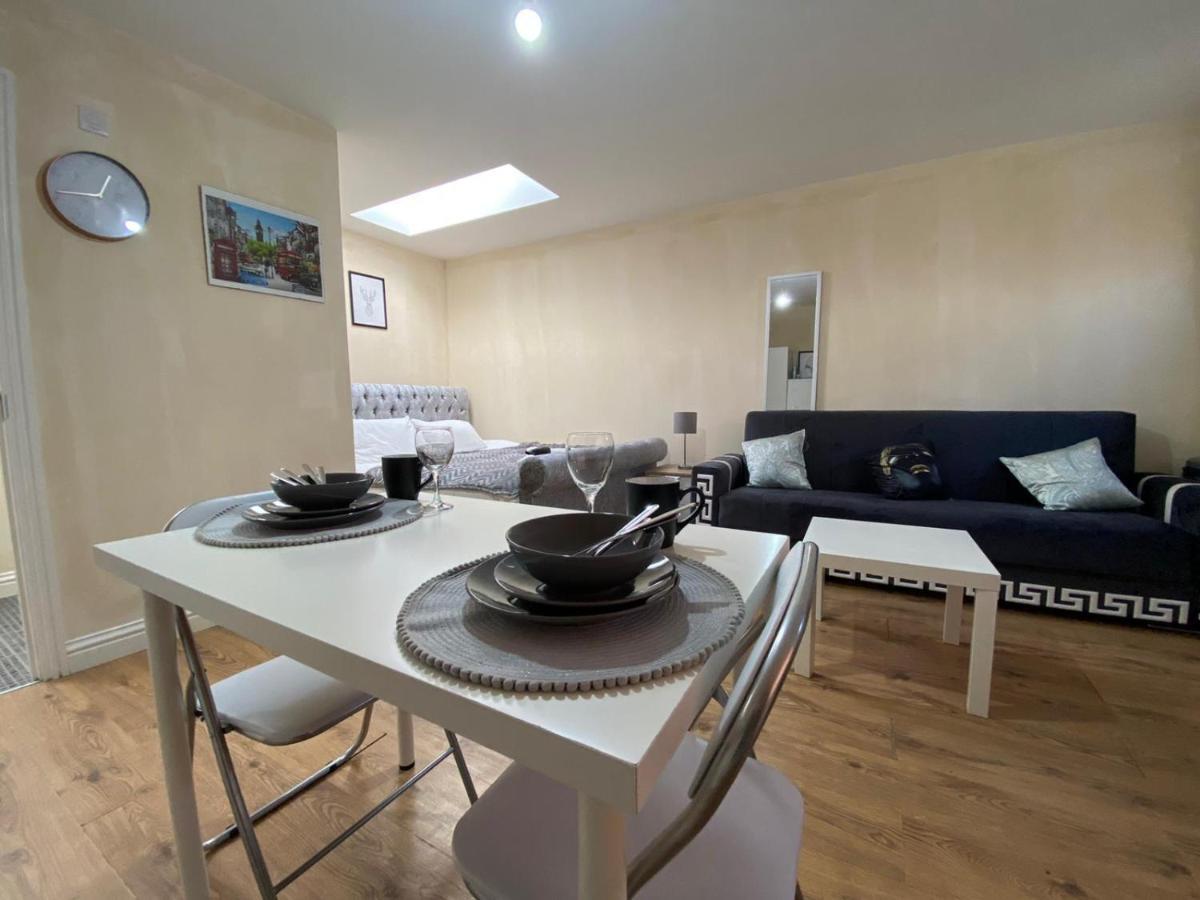 Lt Ground Floor 1 Apartment *